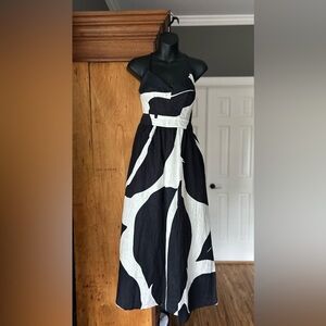 The Odell’s black and white linen maxi dress
